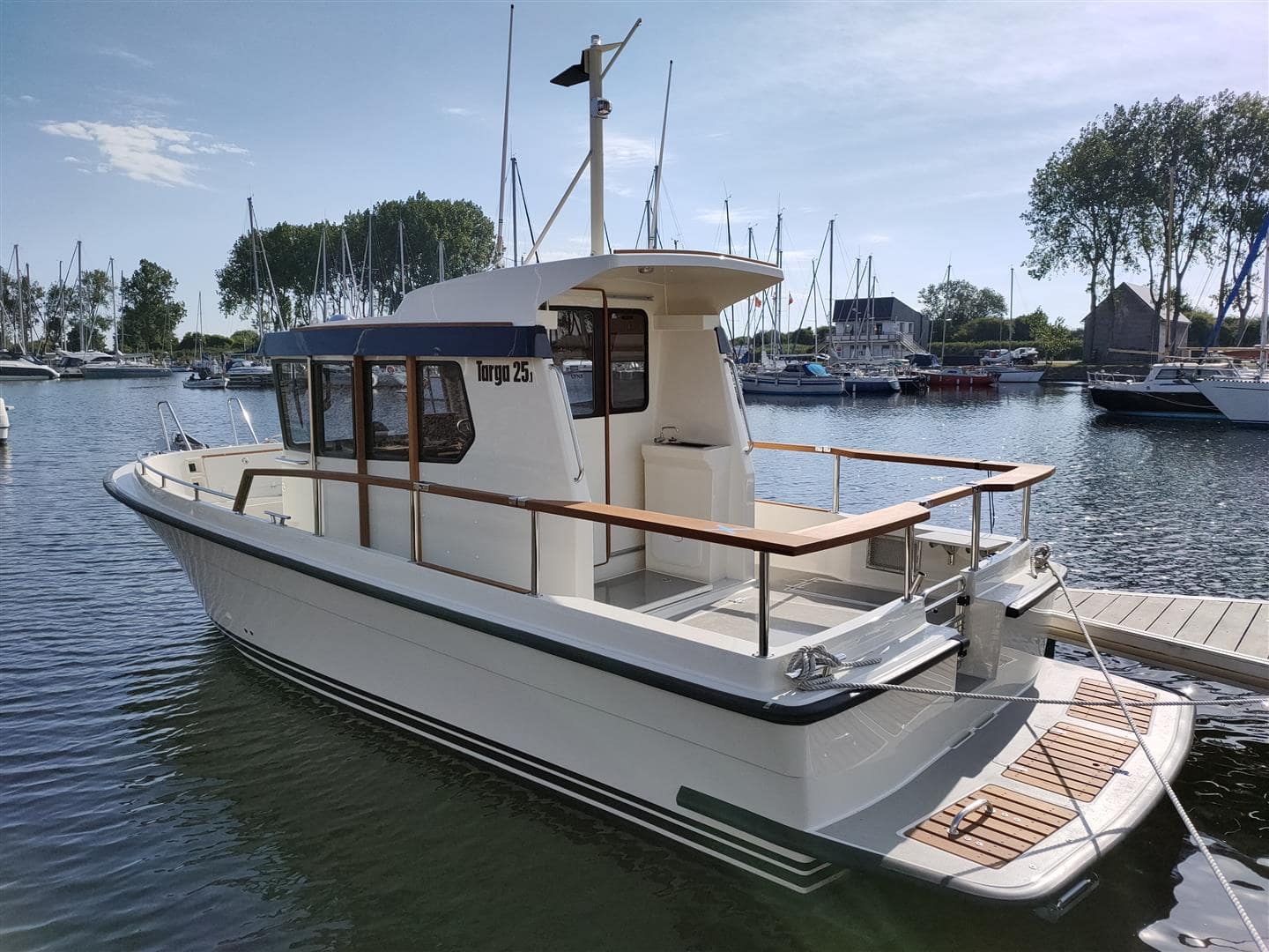 Targa TF 25.1 Boat Preview Image