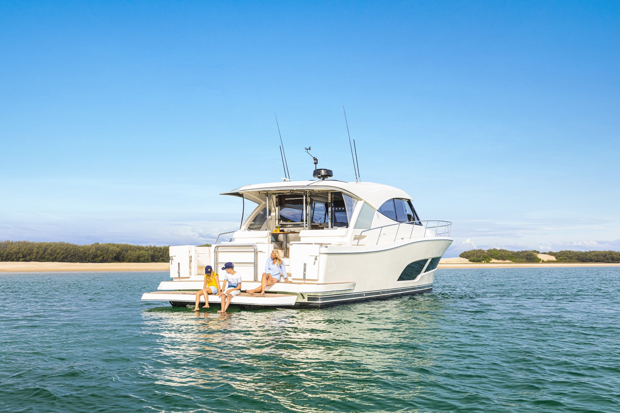 Riviera 505 SUV Preview Image