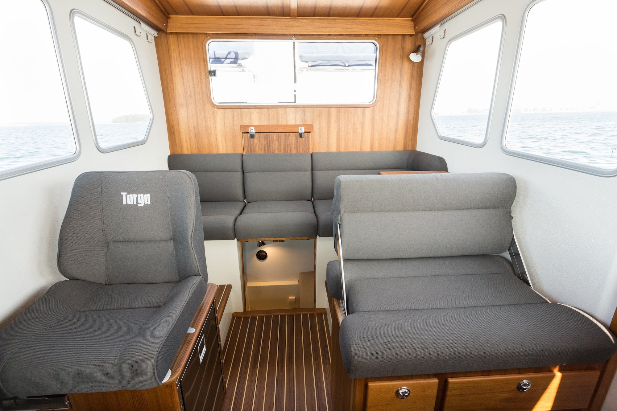 Targa 27.1 Boat Preview Image