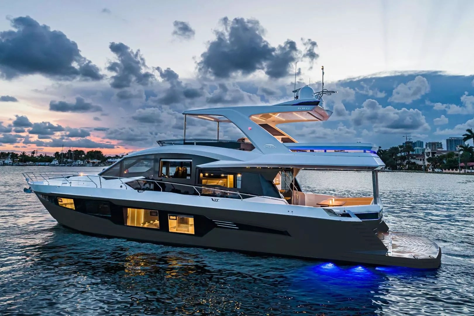 Galeon Flybridge 680 Preview Image